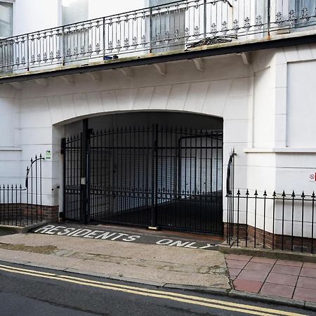 Burlington Street With Free Parking Nr Brighton College And Hospital Apartment Exterior photo